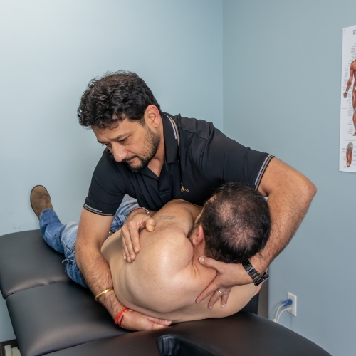 manual-therapy-Apex-Physiotherapy-and-Health-Clinic-Abbotsford-Surrey-BC